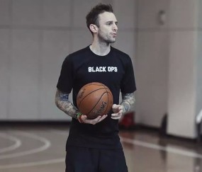  篮球巨星伤愈归来，强势回归引爆全场