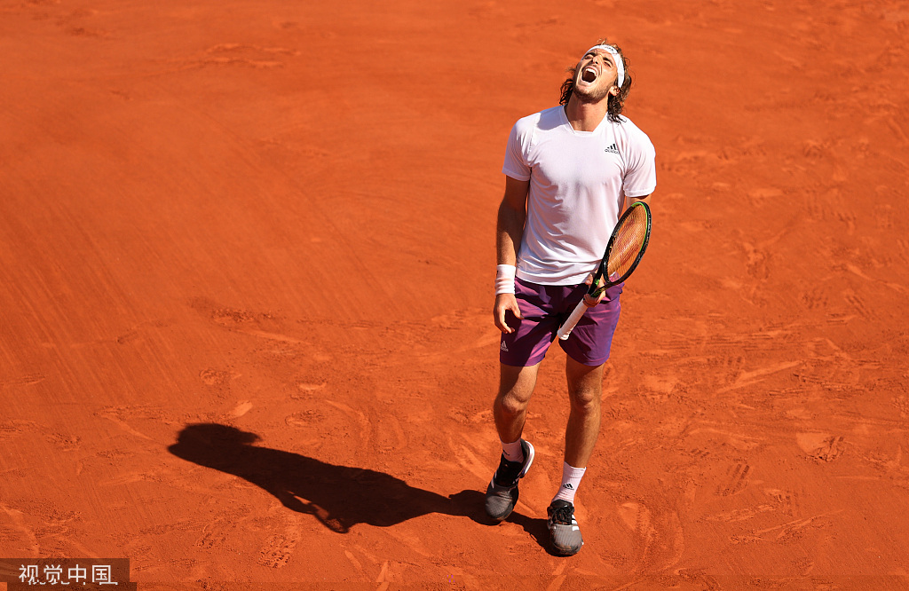  西西帕斯单反建功，雅典赛主场折桂