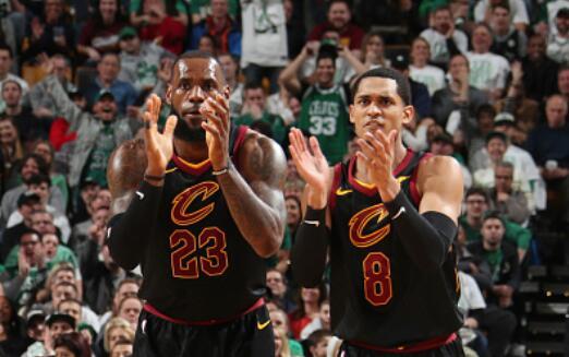  贾巴尔攻防俱佳，迪拜免税网球锦标赛封后